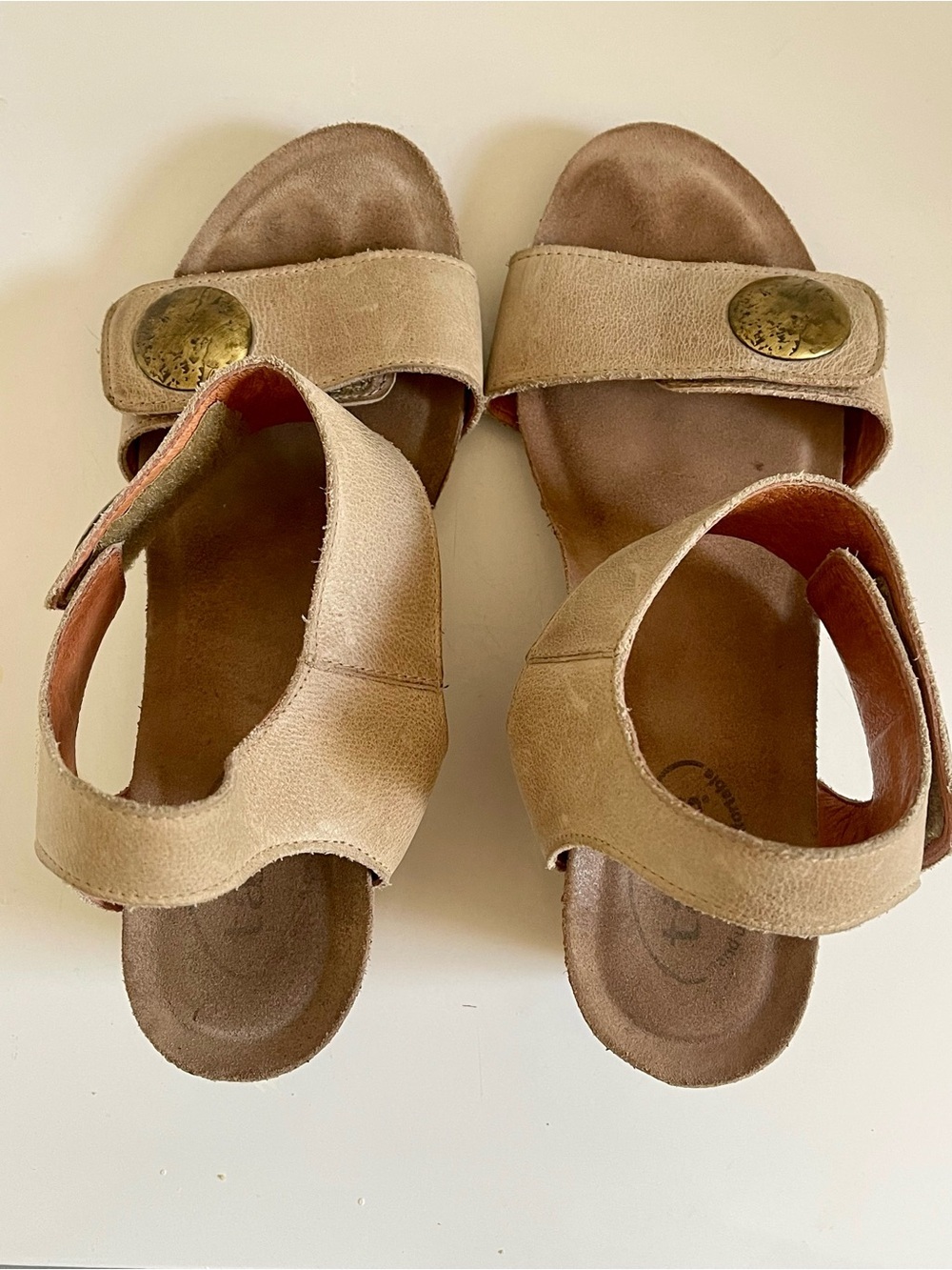 Taos Carousel 2 Leather Wedge Sandals Beige Comfort EU 39 US 8.5 - Picture 3 of 8